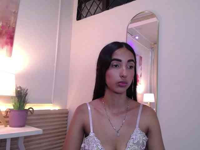 SweetyLally webcam