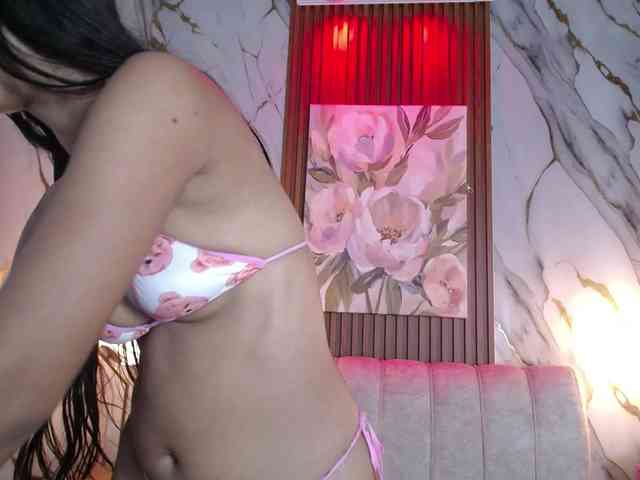 SweetyLally webcam