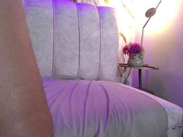 SweetyLally webcam