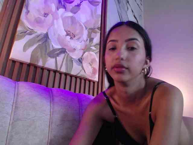 SweetyLally webcam