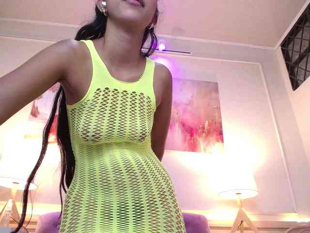SweetyLally webcam