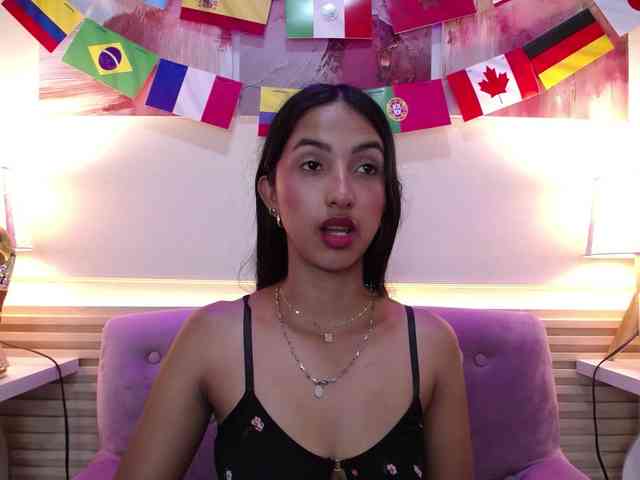 SweetyLally webcam