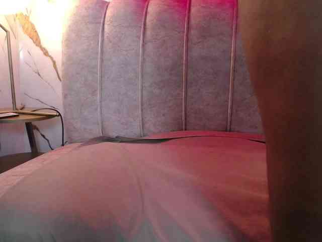 SweetyLally webcam