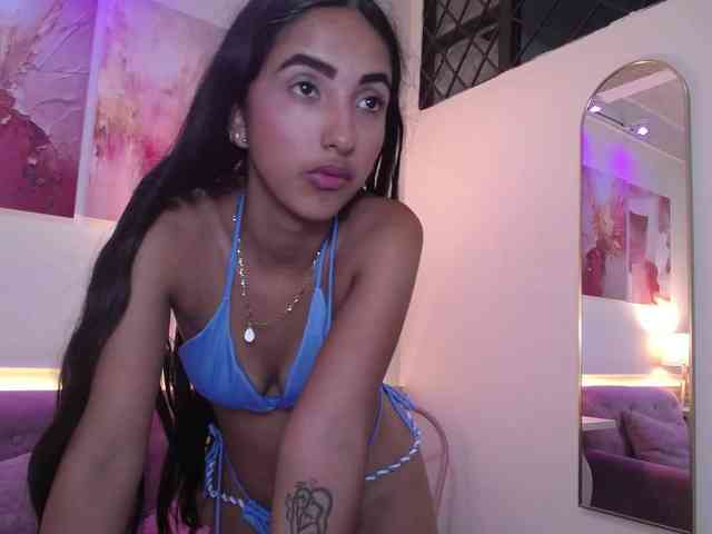 SweetyLally webcam