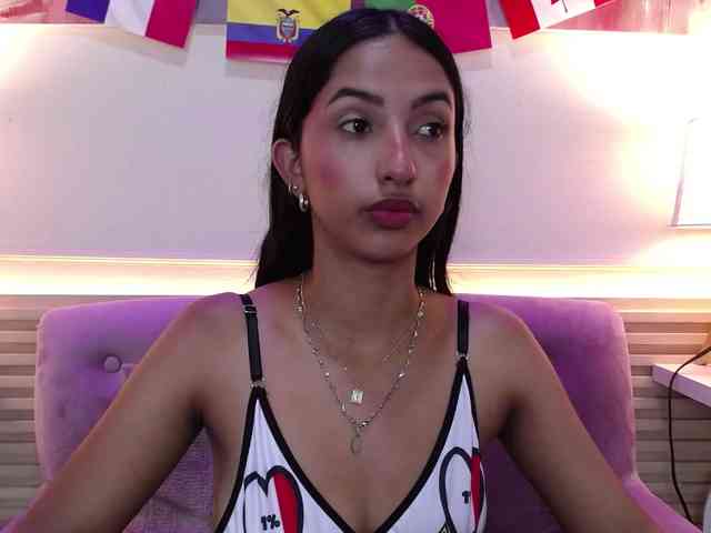 SweetyLally webcam