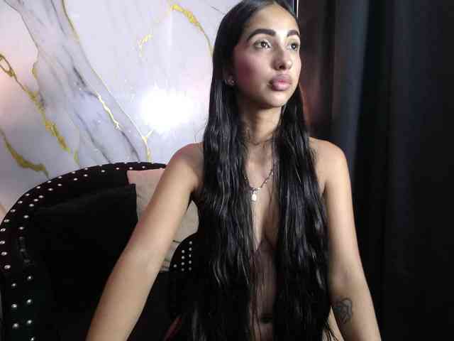 SweetyLally webcam