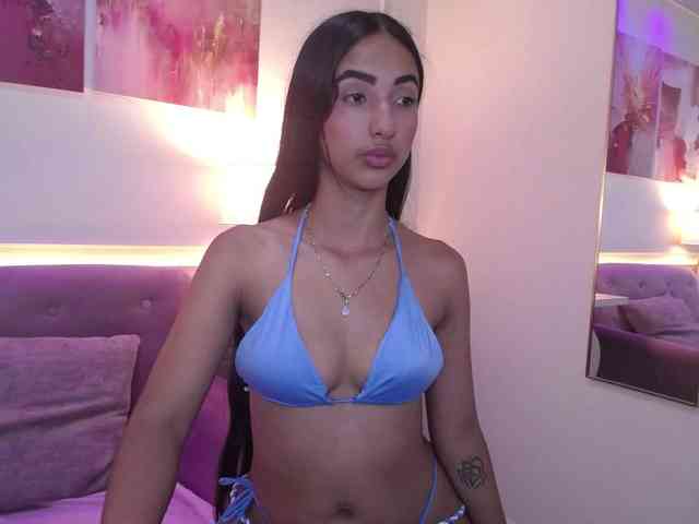 SweetyLally webcam
