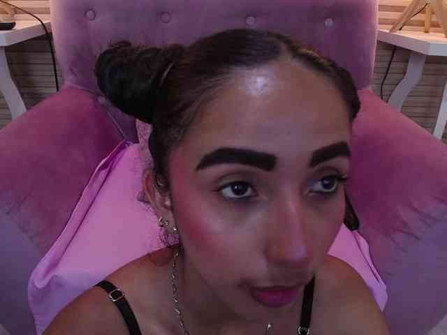 SweetyLally webcam