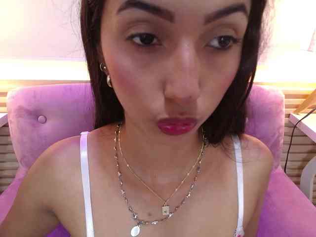 SweetyLally webcam