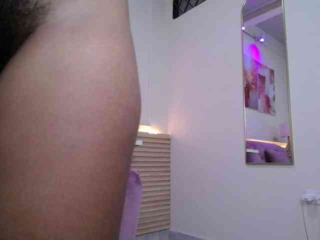 SweetyLally webcam