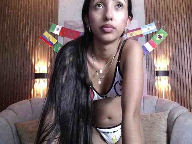SweetyLally webcam