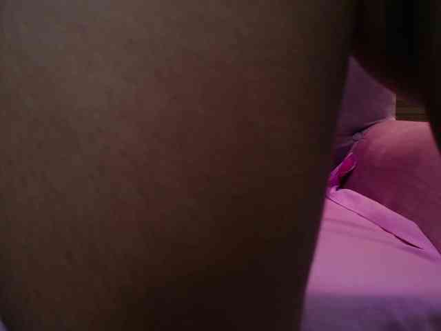 SweetyLally webcam