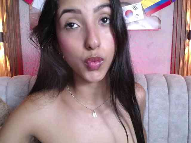 SweetyLally webcam