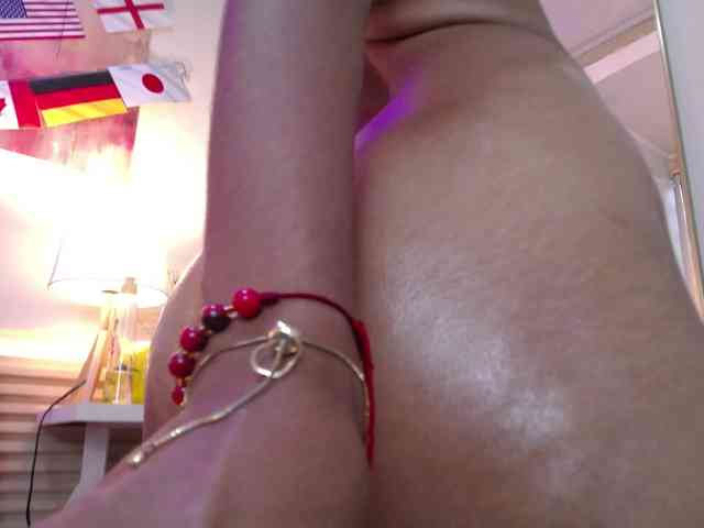 SweetyLally webcam