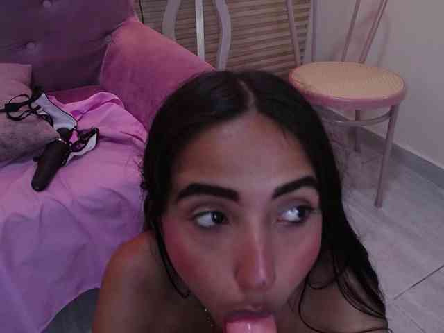 SweetyLally webcam