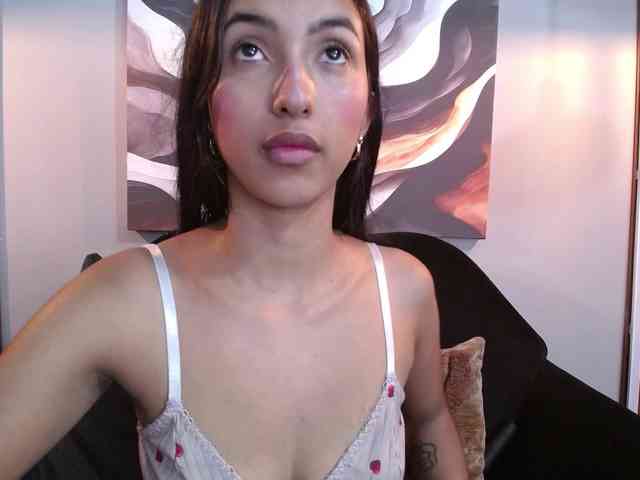 SweetyLally webcam