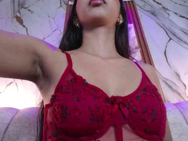 SweetyLally webcam