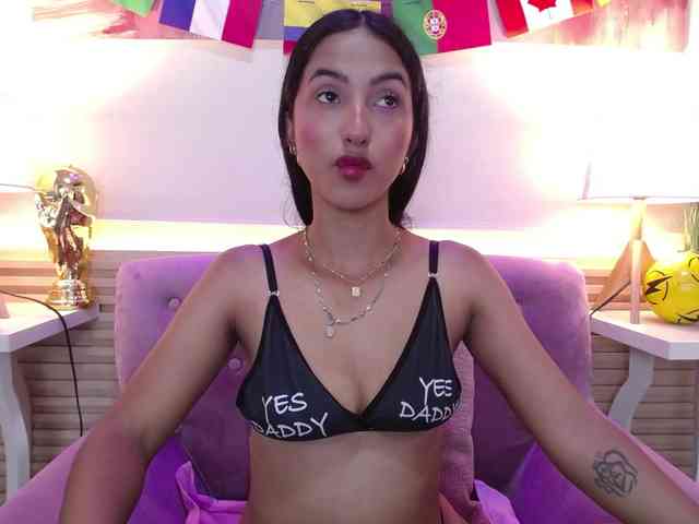 SweetyLally webcam