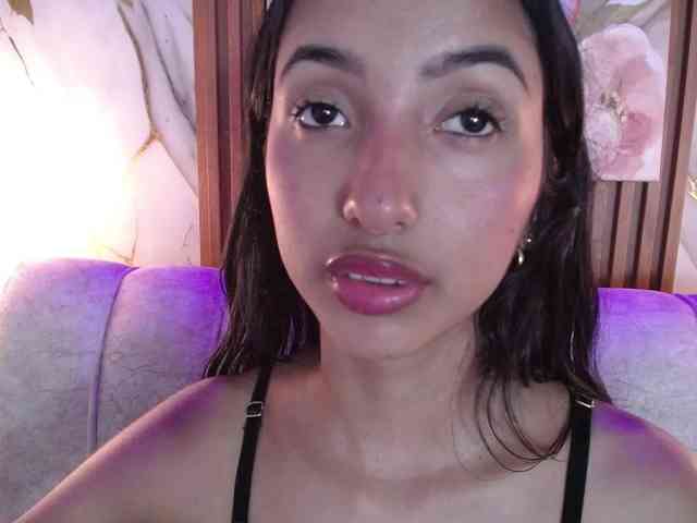 SweetyLally webcam