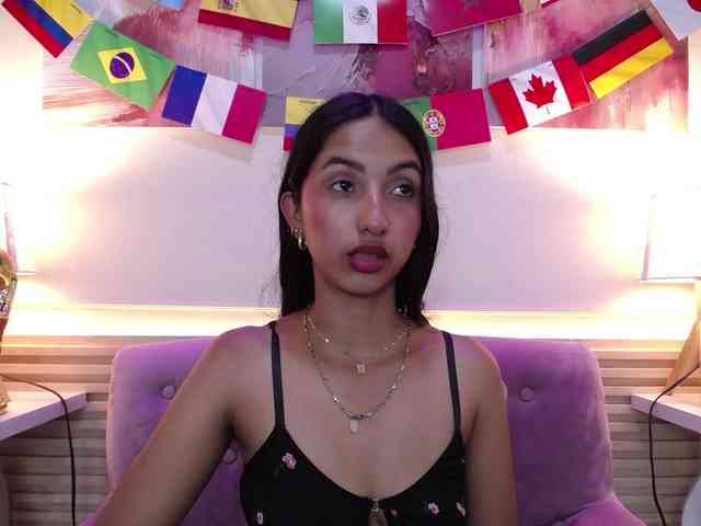 SweetyLally webcam