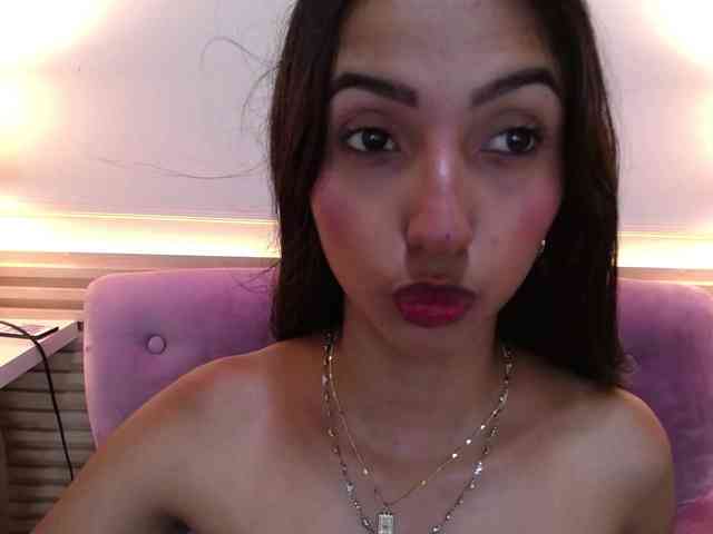 SweetyLally webcam