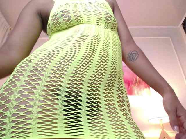 SweetyLally webcam