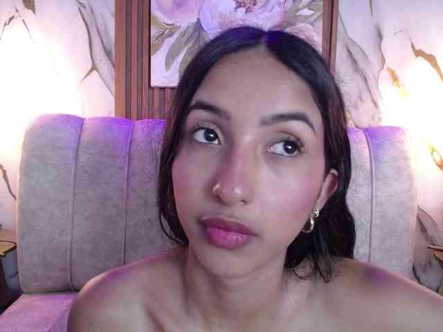 SweetyLally webcam