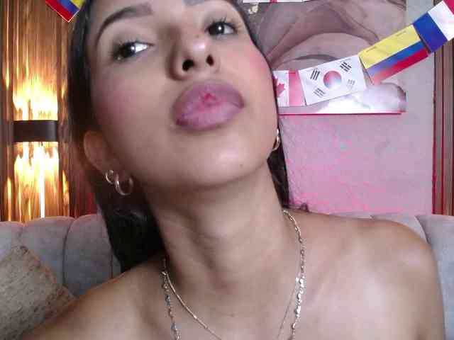 SweetyLally webcam