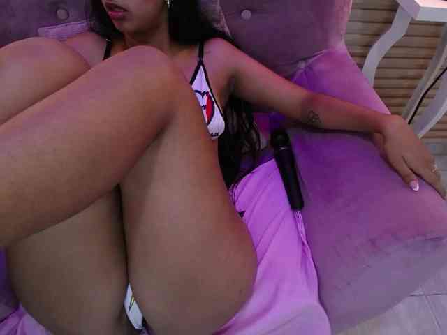 SweetyLally webcam