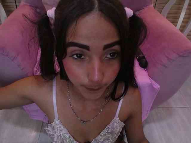 SweetyLally webcam