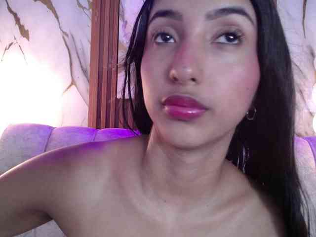 SweetyLally webcam