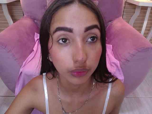 SweetyLally webcam