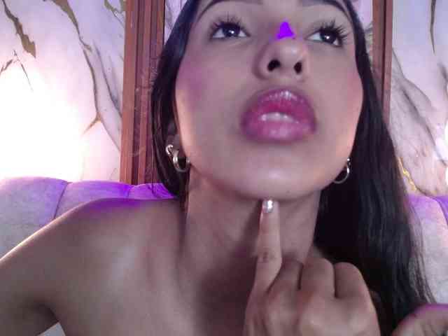 SweetyLally webcam