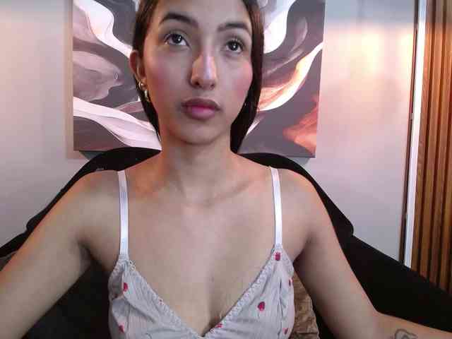 SweetyLally webcam