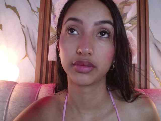 SweetyLally webcam