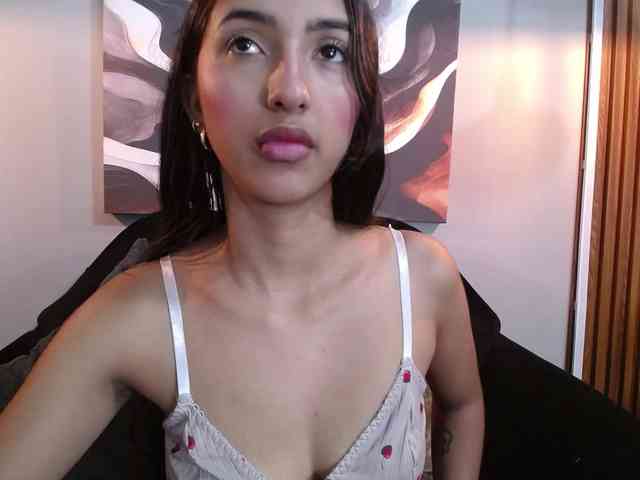SweetyLally webcam