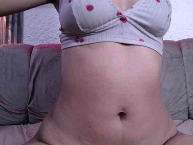 SweetyLally webcam