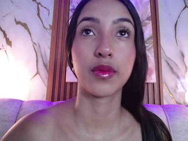 SweetyLally webcam