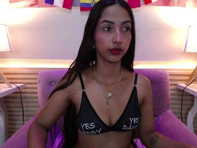 SweetyLally webcam