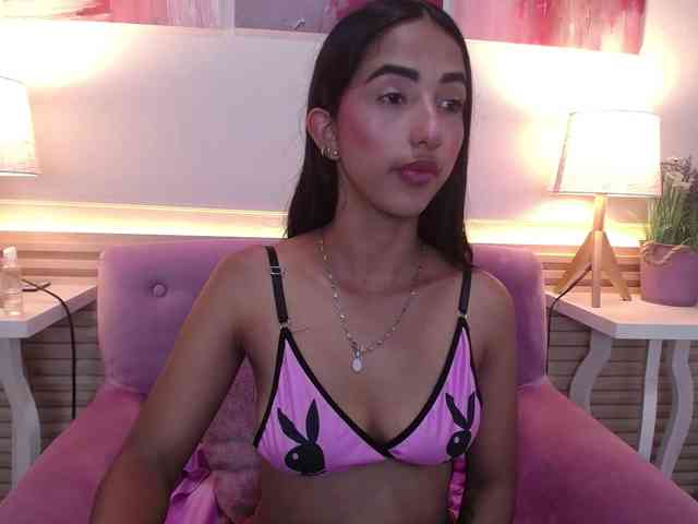 SweetyLally webcam