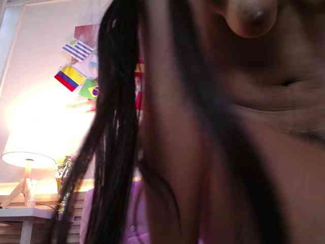SweetyLally webcam