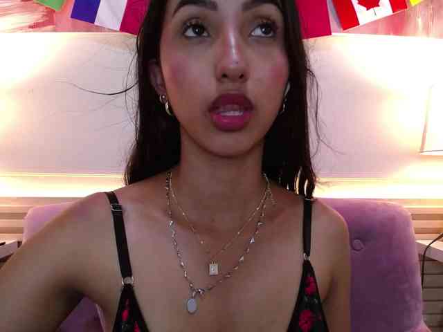 SweetyLally Sex Cam Show