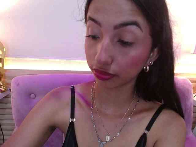 SweetyLally webcam