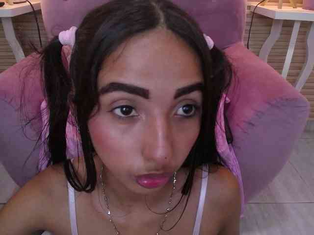 SweetyLally webcam