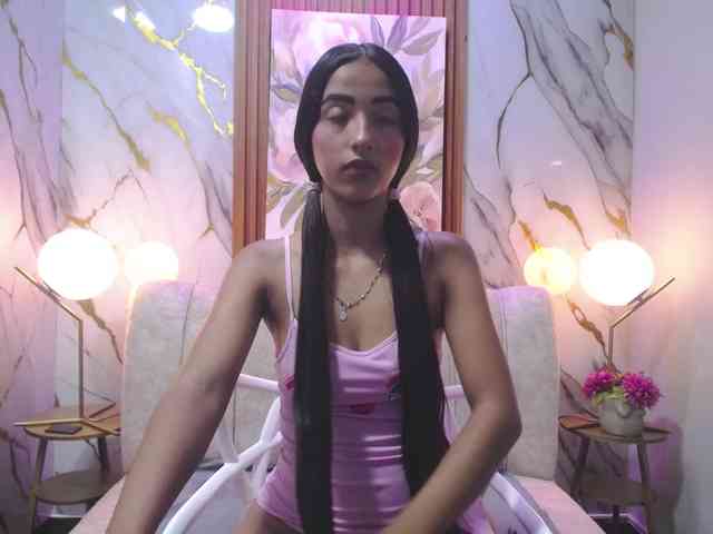 SweetyLally webcam
