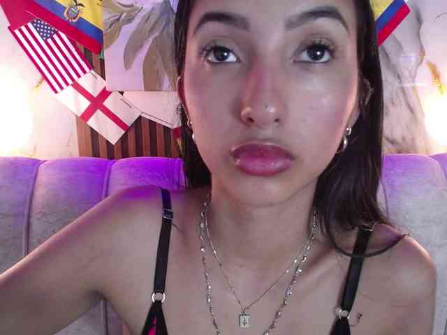 SweetyLally webcam