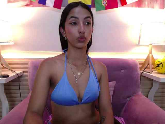 SweetyLally webcam