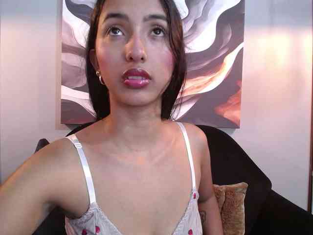 SweetyLally webcam
