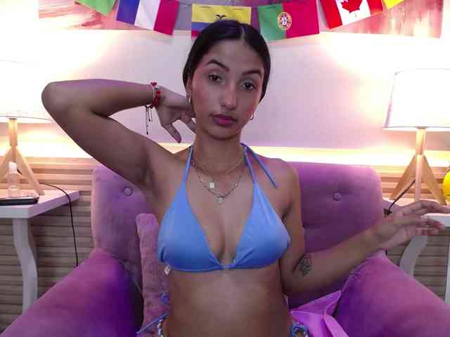 SweetyLally webcam
