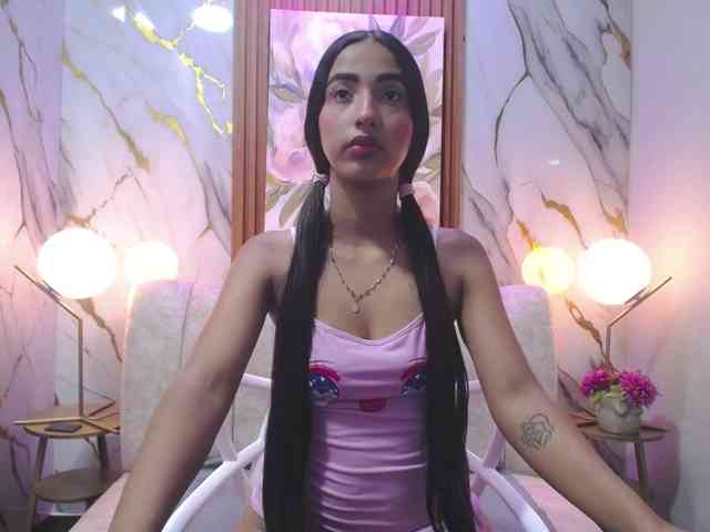 SweetyLally webcam